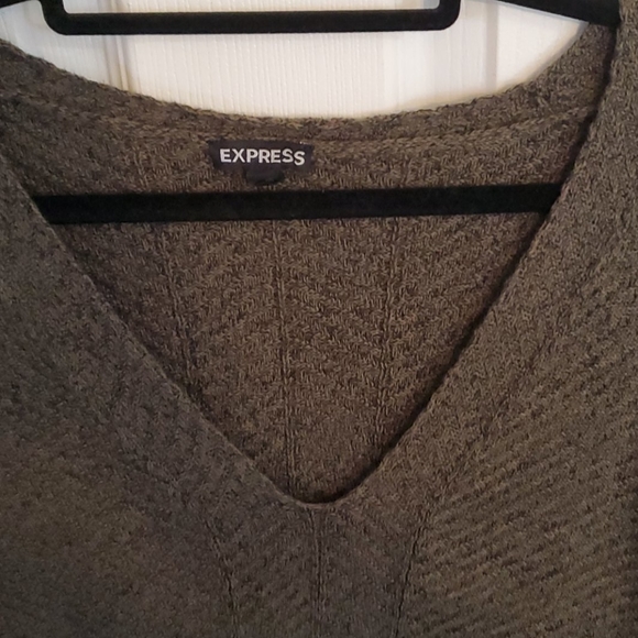 Express Top - Picture 3 of 3